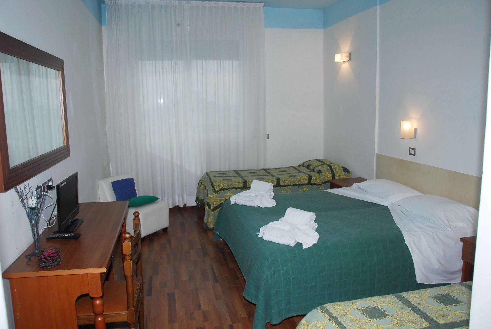 Hotel Golden Rimini Eksteriør bilde